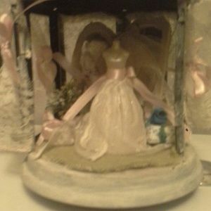 Wedding dress lantern